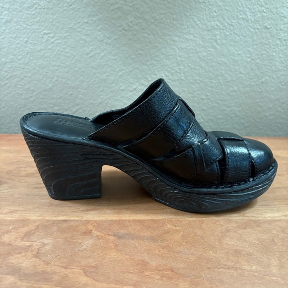 Born Pollina Black Leather Slip On Criss Cross Design Chunky Clogs Womens Size 8 - Picture 2 of 13
